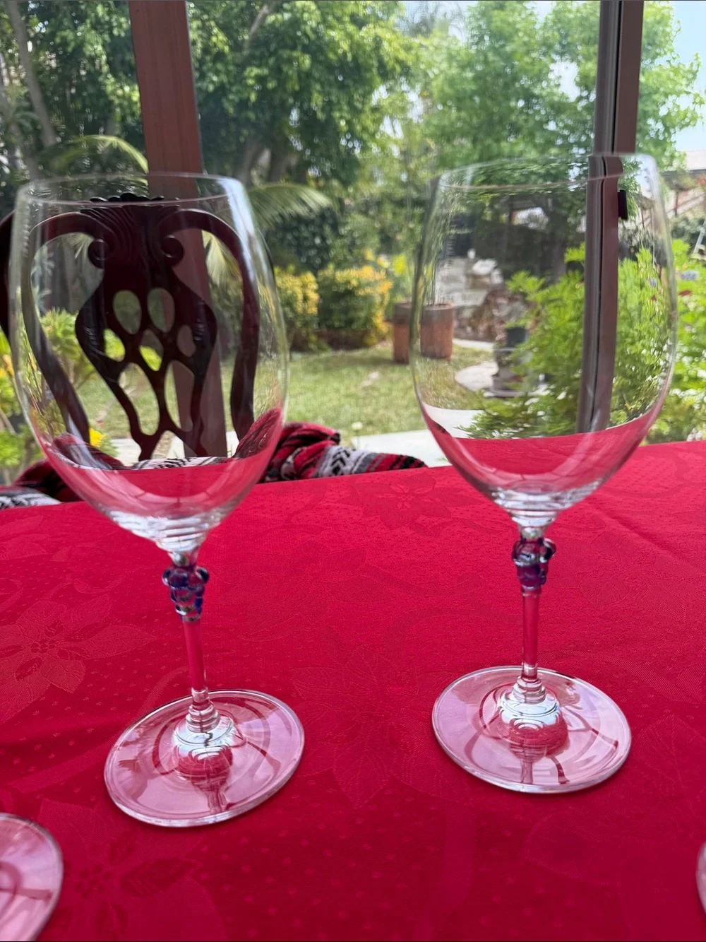 Set of 4 Mikasa Chablis Purple Grape Stem Wine Glasses